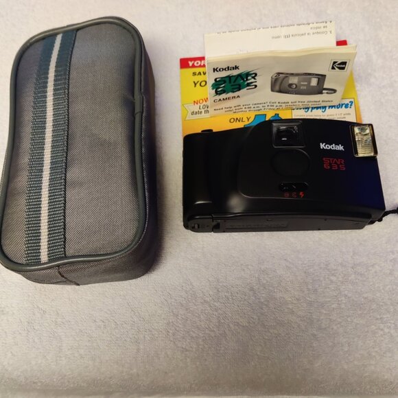 Kodak Star 635 DX Wind 35MM Camera, with Manual and Case - Picture 2 of 16